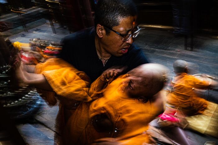 57 Photos From The Pure Street Photography Awards Capturing Life&rsquo;s Most Authentic Moments
