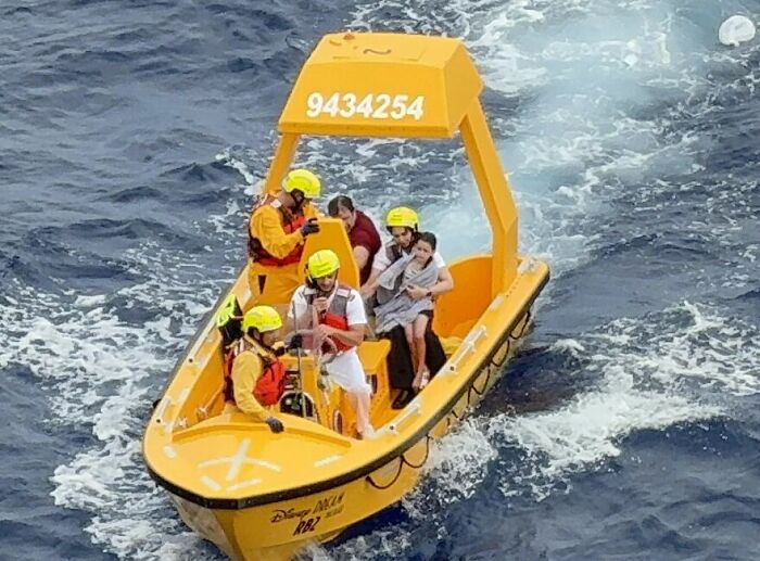 13 Bizarre Cruise Ships Incidents That Left Tourists Terrified, Featuring “Foot Fungus Lady” 13 Bizarre Cruise Ships Incidents That Left Tourists Terrified, Featuring “Foot Fungus Lady”