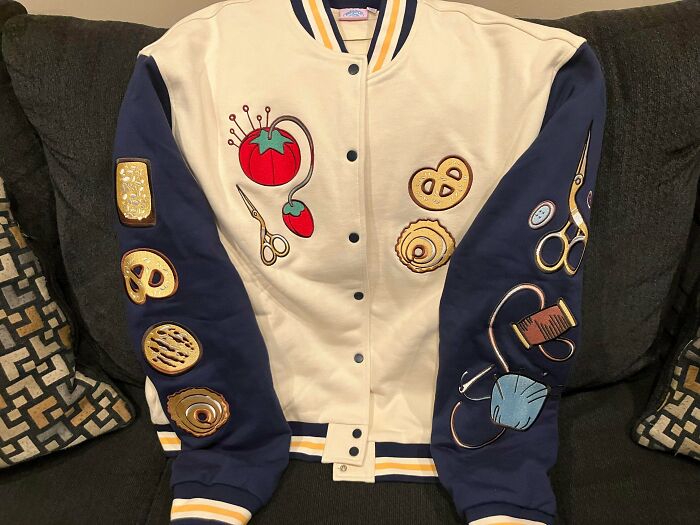 96 Times People Hit The Jackpot At The Thrift Store And It Was Too Good Not To Share (New Pics) 96 Times People Hit The Jackpot At The Thrift Store And It Was Too Good Not To Share (New Pics)