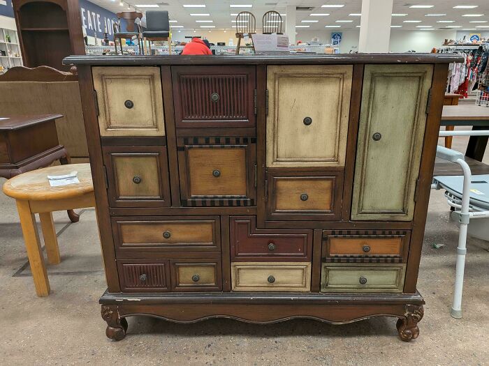 96 Times People Hit The Jackpot At The Thrift Store And It Was Too Good Not To Share (New Pics) 96 Times People Hit The Jackpot At The Thrift Store And It Was Too Good Not To Share (New Pics)