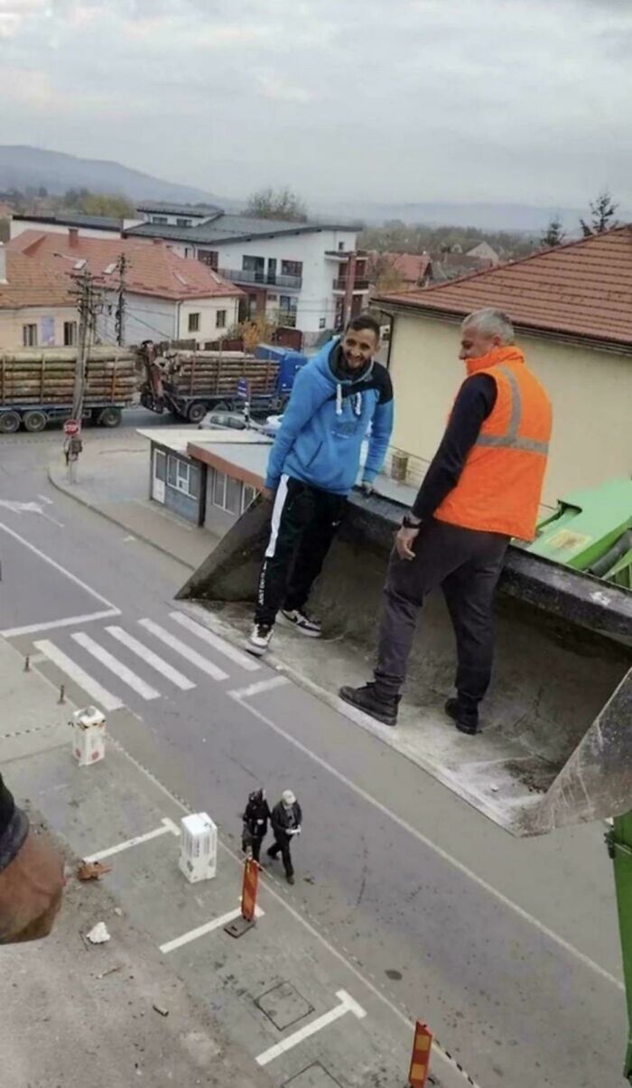 86 Real Photos That Make Your Brain Question If They Were Edited