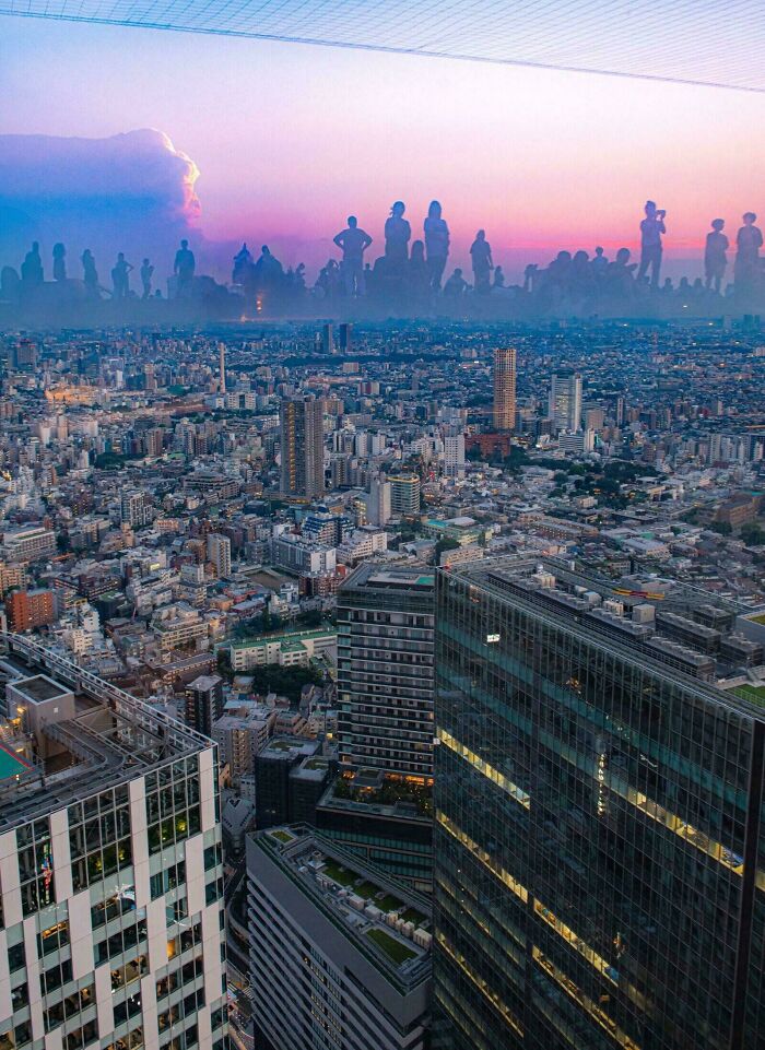 86 Real Photos That Make Your Brain Question If They Were Edited