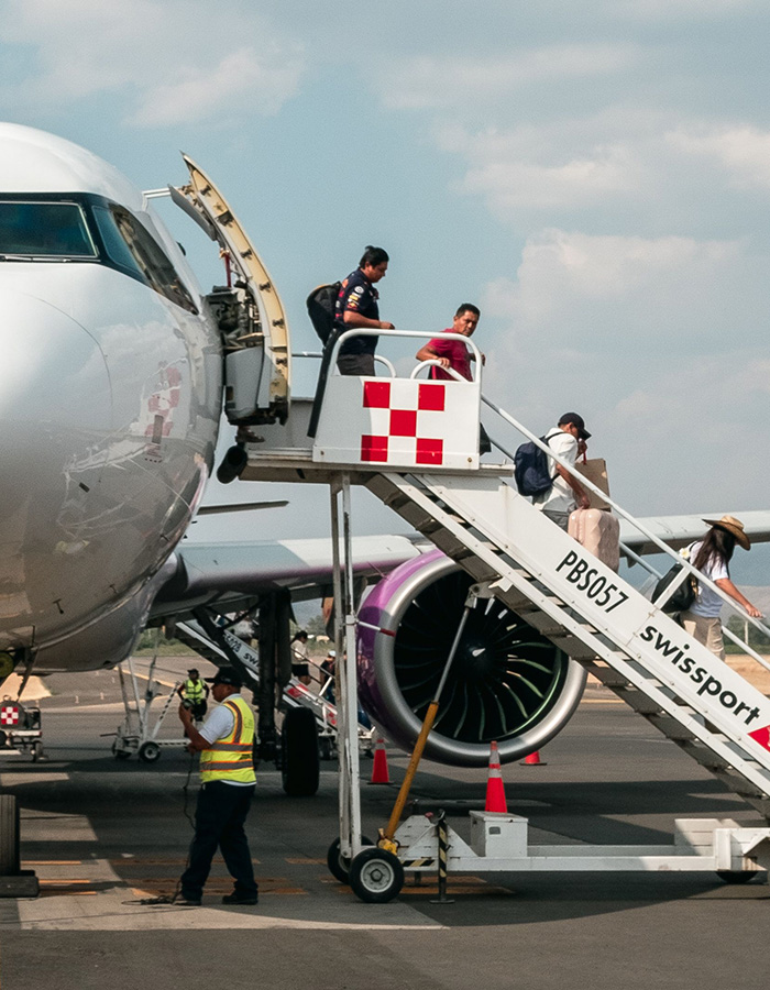 Unruly Toddler Gets Entire Flight Canceled And Strands All Passengers Overnight Just For Refusing To Fasten Their Seatbelt