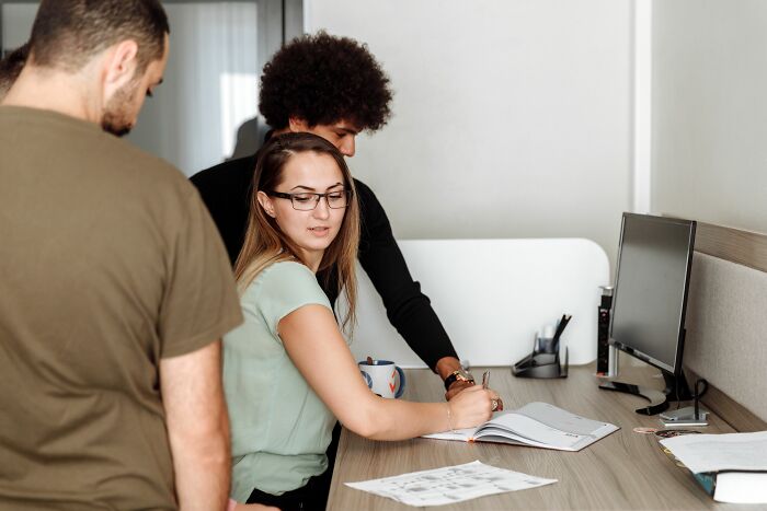 “I Went Into PTSD Mode”: 76 Spicy Personal Details People Never Asked To Know About Their Coworkers “I Went Into PTSD Mode”: 76 Spicy Personal Details People Never Asked To Know About Their Coworkers