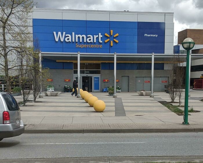 75 Buildings That Are Pretending To Be Something They&rsquo;re Not And It&rsquo;s Pretty Obvious