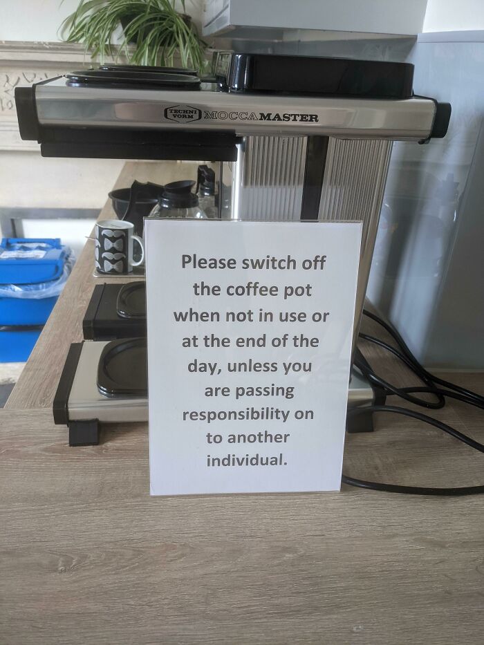 59 Times Petty People Left The Most Hilarious And Infuriating Passive-Aggressive Notes (New Pics) 59 Times Petty People Left The Most Hilarious And Infuriating Passive-Aggressive Notes (New Pics)