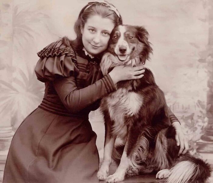29 Vintage Photos That Show Animals Have Always Stolen The Spotlight, As Shared By This Page 29 Vintage Photos That Show Animals Have Always Stolen The Spotlight, As Shared By This Page