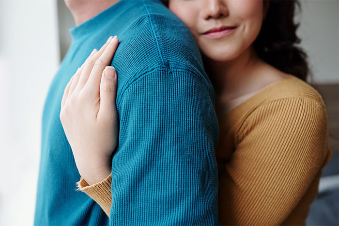 Husband Starts Questioning Everything After Wife Announces Pregnancy: “This Shouldn’t Be Possible” Husband Starts Questioning Everything After Wife Announces Pregnancy: “This Shouldn’t Be Possible”