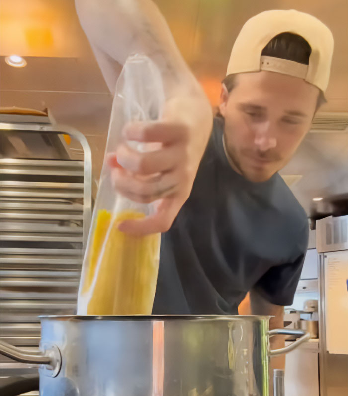 Brooklyn Beckham Mercilessly Roasted Over Latest Cooking Video As Netizens Point Out Background Details Brooklyn Beckham Mercilessly Roasted Over Latest Cooking Video As Netizens Point Out Background Details