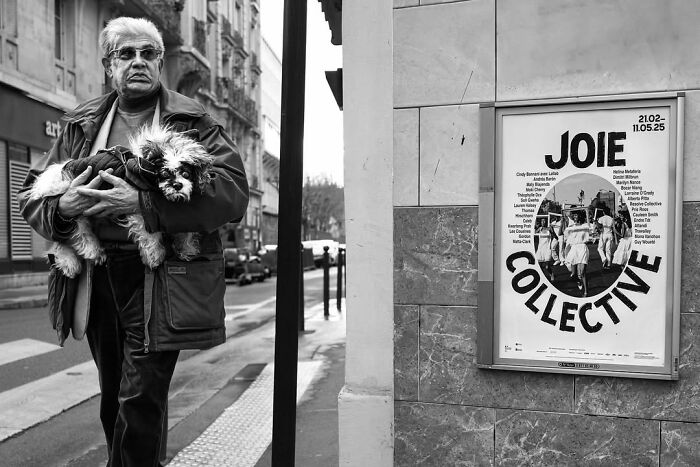 39 Perfectly Timed Street Photos By Gaspard Claude That Reveal Unseen Side Of Paris