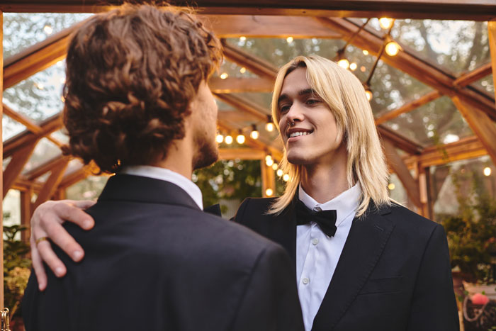 Woman Crushed After Hubby’s Friend Reveals He Is Gay, Finds Out He Only Married Her Out Of Pity Woman Crushed After Hubby’s Friend Reveals He Is Gay, Finds Out He Only Married Her Out Of Pity