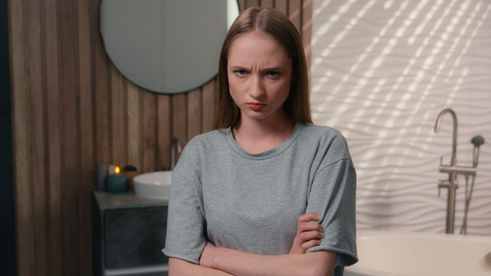 Mom Earns More Than Hubs But Refuses To Fund His Kids, Stepdaughter Says Her Children Get Everything Mom Earns More Than Hubs But Refuses To Fund His Kids, Stepdaughter Says Her Children Get Everything