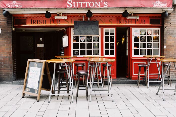 “How Far Can You Get?”: Try To Beat All 26 Pub Trivia Questions “How Far Can You Get?”: Try To Beat All 26 Pub Trivia Questions