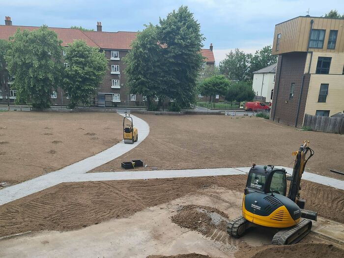97 Times Urban Planners Failed To Predict What People Want, And It Resulted In &lsquo;Desire Paths&rsquo; (New Pics)