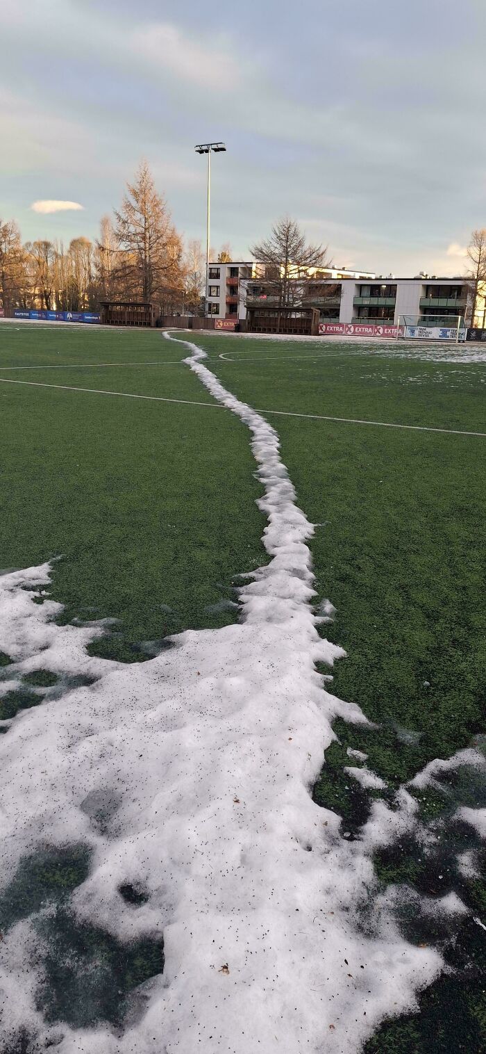 97 Times Urban Planners Failed To Predict What People Want, And It Resulted In &lsquo;Desire Paths&rsquo; (New Pics)
