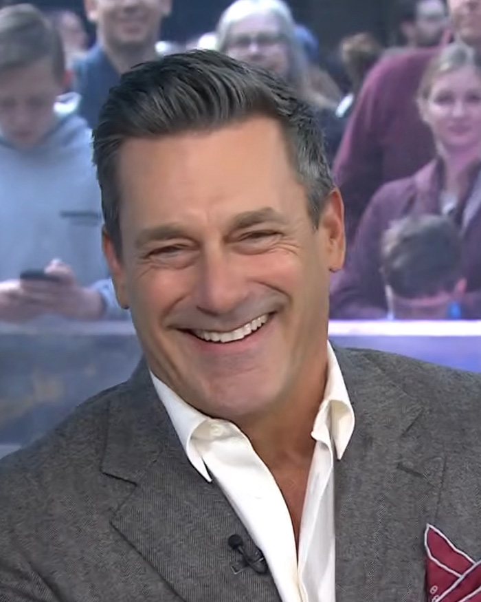 “Honestly Evil”: Jon Hamm Expecting First Child With Wife, But Fans Are Skeptical After Learning How Old He Is