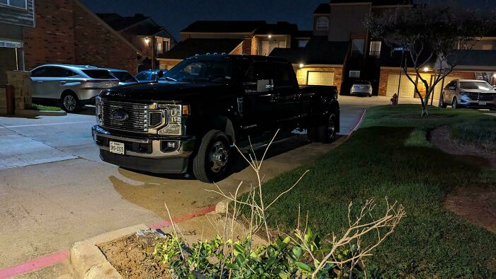 73 Jerk Neighbors Who Need An Urgent Lesson In Parking Or Common Sense 73 Jerk Neighbors Who Need An Urgent Lesson In Parking Or Common Sense