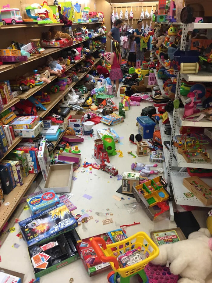 75 Times Parents Were Left Thinking: “Why Did I Sign Up For This?” 75 Times Parents Were Left Thinking: “Why Did I Sign Up For This?”