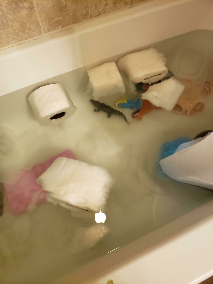 75 Times Parents Were Left Thinking: “Why Did I Sign Up For This?” 75 Times Parents Were Left Thinking: “Why Did I Sign Up For This?”
