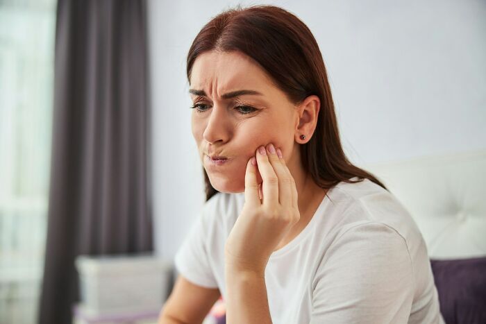 42 Health Symptoms People Should Really Take More Seriously 42 Health Symptoms People Should Really Take More Seriously
