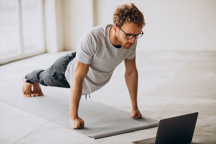 Man Completed 36,500 Pushups Over A Year, Says The Mental Shift Was Bigger Than The Physical One Man Completed 36,500 Pushups Over A Year, Says The Mental Shift Was Bigger Than The Physical One