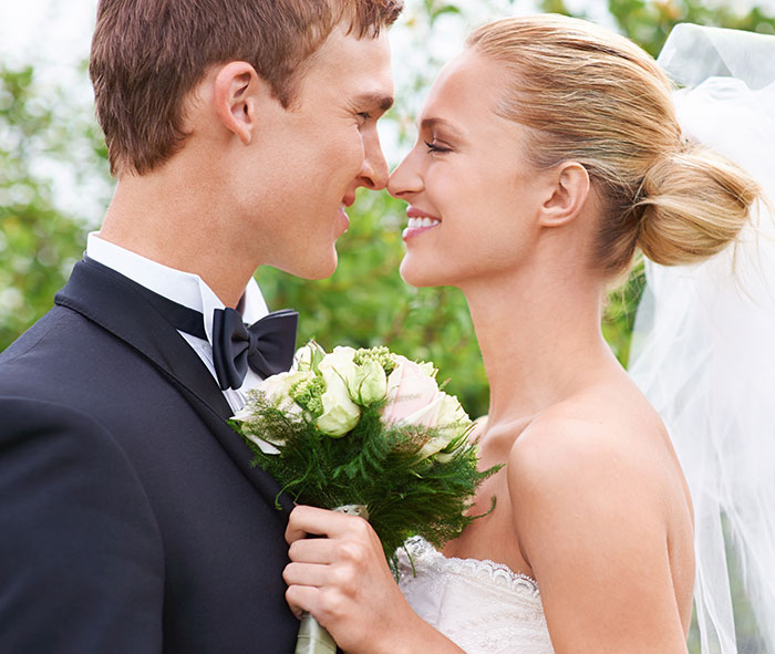Bride Uninvites Maid Of Honor From The Wedding Out Of Nowhere, Her Reason For It Ends The Friendship