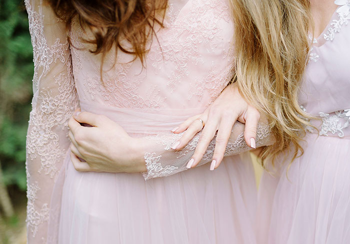 Bride Uninvites Maid Of Honor From The Wedding Out Of Nowhere, Her Reason For It Ends The Friendship