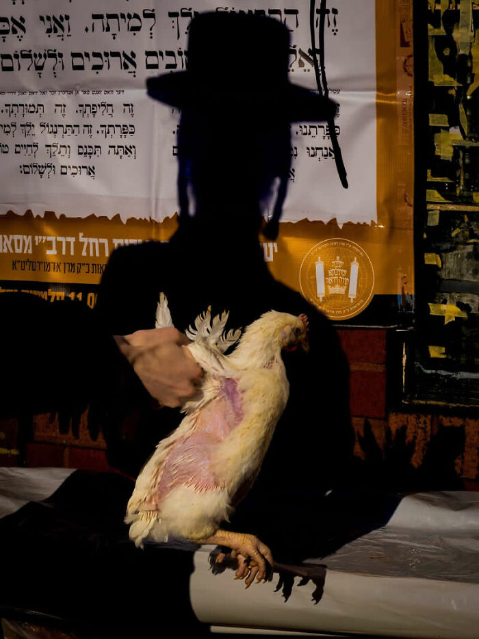 40 Mesmerizing Winning Photos From The LensCulture Street Photography Awards 2026