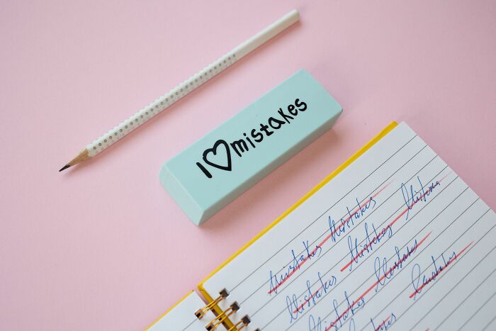 “Can You Spot The Misspelled Word?”: 20 Tricky Questions Starting With One Everyone Gets Wrong “Can You Spot The Misspelled Word?”: 20 Tricky Questions Starting With One Everyone Gets Wrong