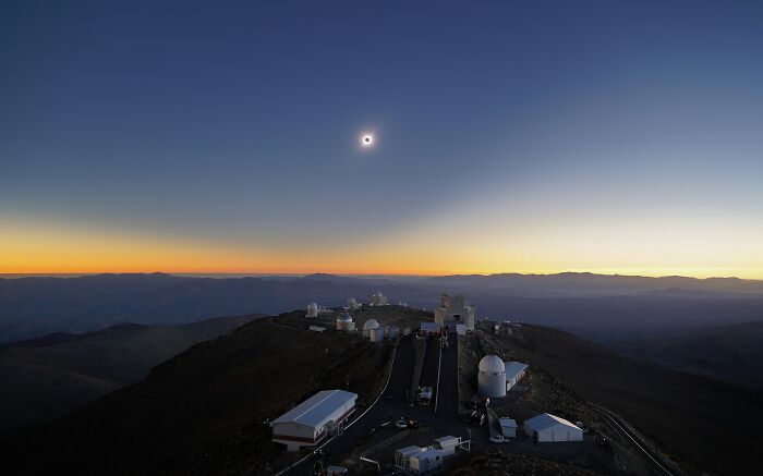 15 Extraordinary Solar Eclipse Photos Captured Over The Years That Made History 15 Extraordinary Solar Eclipse Photos Captured Over The Years That Made History