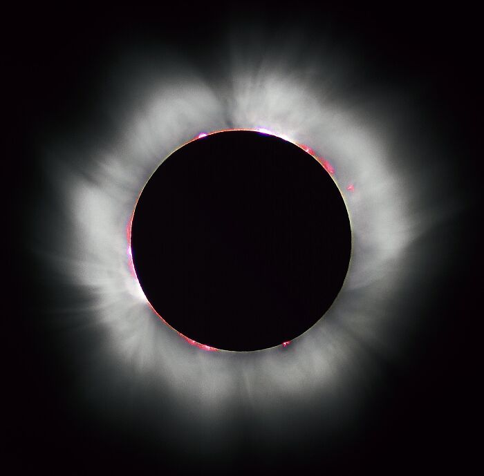 15 Extraordinary Solar Eclipse Photos Captured Over The Years That Made History 15 Extraordinary Solar Eclipse Photos Captured Over The Years That Made History