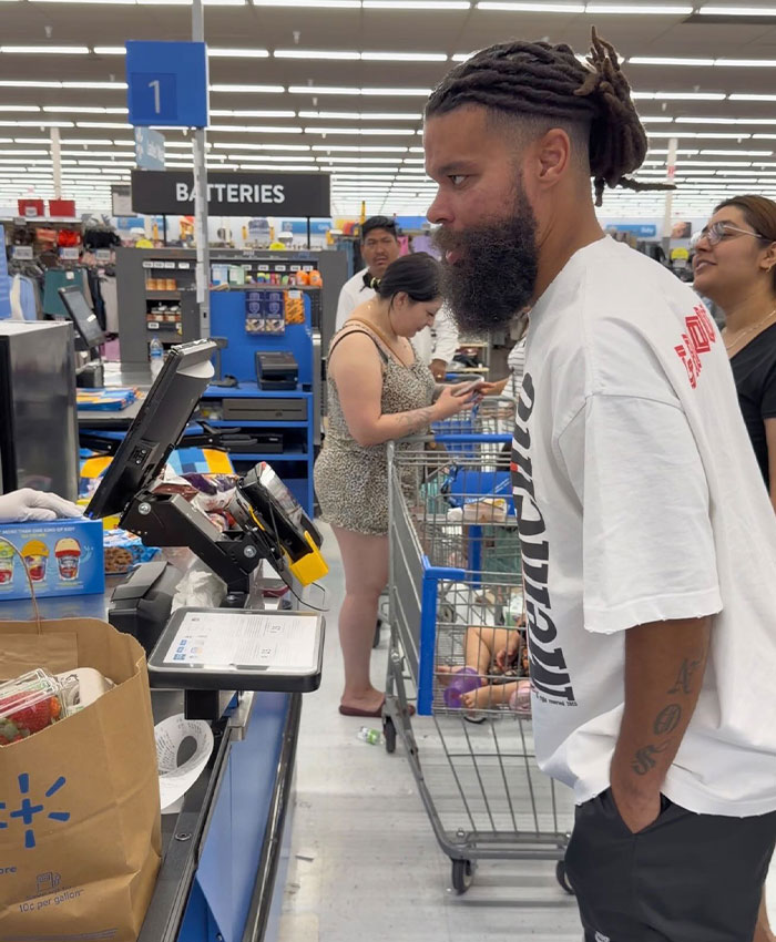 Influencer Claims He’s Just Buying Groceries, But Walmart Hits Him With Lifetime Ban: “Time To Boycott Them” Influencer Claims He’s Just Buying Groceries, But Walmart Hits Him With Lifetime Ban: “Time To Boycott Them”