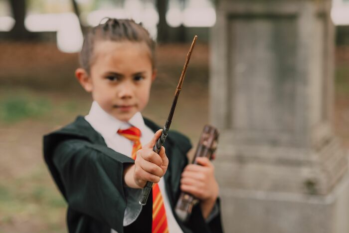 “Tried To Pray My ADHD Away”: 78 People Who Escaped Cults Share The Most Disturbing Things No One Questions “Tried To Pray My ADHD Away”: 78 People Who Escaped Cults Share The Most Disturbing Things No One Questions