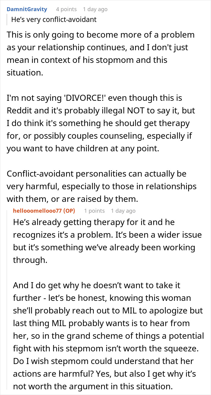 Woman Waits 25 Years To Apologize For Stealing A Husband, Chooses The Worst Timing Possible To Finally Do It