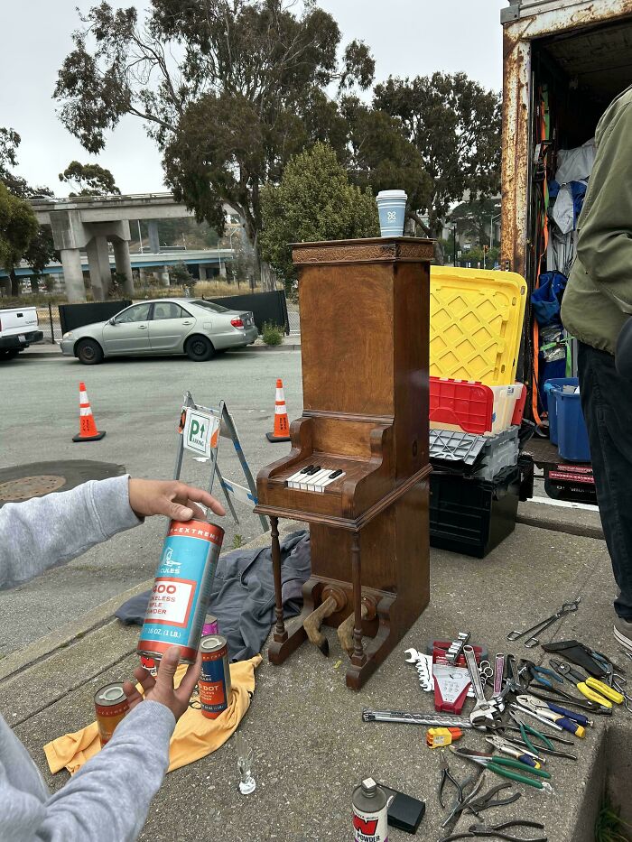 84 Times Incredible Craftsmanship Was Wasted On Absolutely Unhinged Ideas (New Pics) 84 Times Incredible Craftsmanship Was Wasted On Absolutely Unhinged Ideas (New Pics)