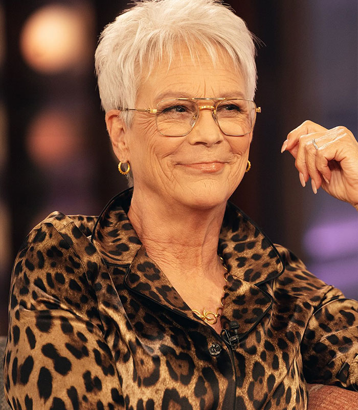 Jamie Lee Curtis Breaks Silence On “Awful” Filming Experience, Reveals Hit Comedy She Hated Working On Jamie Lee Curtis Breaks Silence On “Awful” Filming Experience, Reveals Hit Comedy She Hated Working On