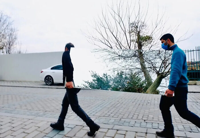 25 Beautifully Candid Moments From The Streets By Sami U&ccedil;an (New Pics)