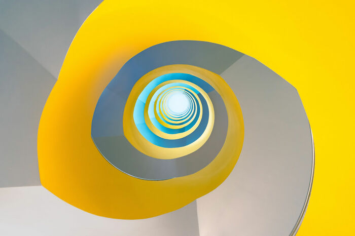 The Artist Gallery’s 2026 Minimalist Photography Contest Celebrates The Beauty Of Simplicity (25 Pics) The Artist Gallery’s 2026 Minimalist Photography Contest Celebrates The Beauty Of Simplicity (25 Pics)