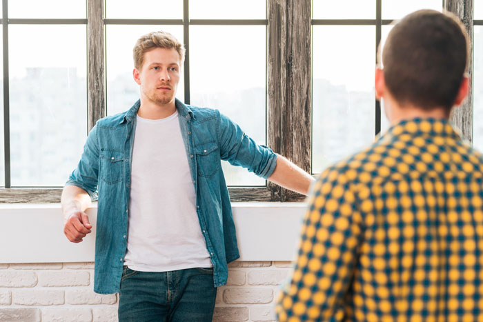 Man Spends Years Playing His Friends Against Each Other, Until His Ex-Girlfriend Sends The Receipts Man Spends Years Playing His Friends Against Each Other, Until His Ex-Girlfriend Sends The Receipts