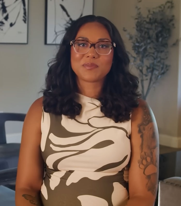 Surrogate Who Fought Parents’ Wishes To End Pregnancy Has Given Birth, Now She’s Banned From Seeing The Baby Surrogate Who Fought Parents’ Wishes To End Pregnancy Has Given Birth, Now She’s Banned From Seeing The Baby