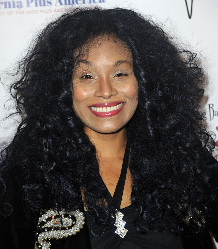 Nickelodeon Star Christy Knowings Tragically Passes Away At 46 Nickelodeon Star Christy Knowings Tragically Passes Away At 46