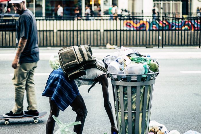55 Things American Tourists Did That Made Locals Raise Their Eyebrows 55 Things American Tourists Did That Made Locals Raise Their Eyebrows