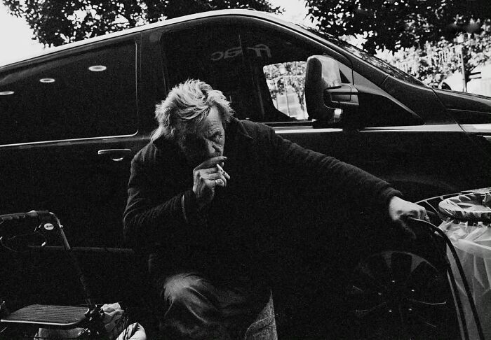 40 Images Shared By The Pure Street Photography Awards That Capture Life At Its Most Unexpected 40 Images Shared By The Pure Street Photography Awards That Capture Life At Its Most Unexpected