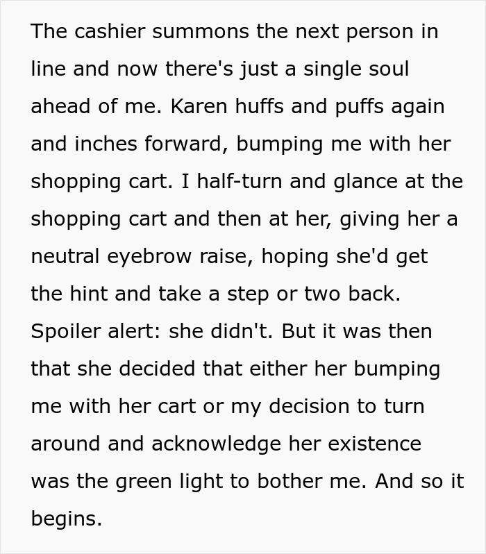 Shopper Accused Of Having A Weapon To Threaten Karen, But She Ends Up Leaving In Handcuffs Instead Shopper Accused Of Having A Weapon To Threaten Karen, But She Ends Up Leaving In Handcuffs Instead