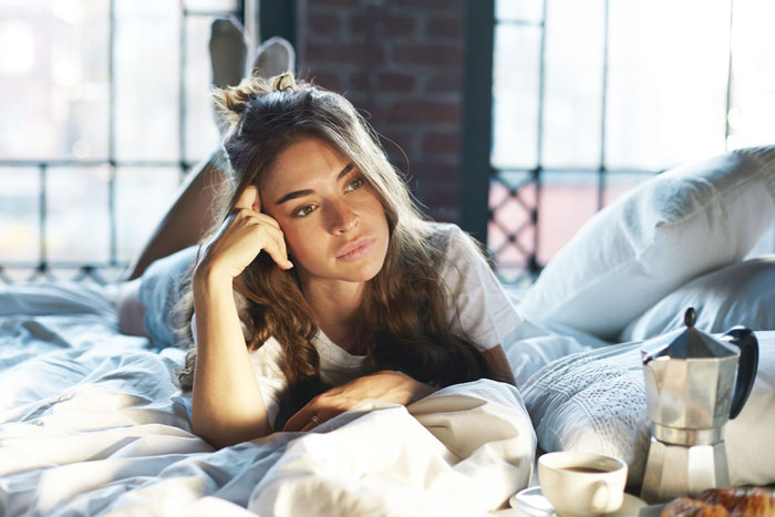 Controlling Mom Walks In On Her 22YO Daughter Whenever She Likes, Forbids Her From Locking The Door Controlling Mom Walks In On Her 22YO Daughter Whenever She Likes, Forbids Her From Locking The Door
