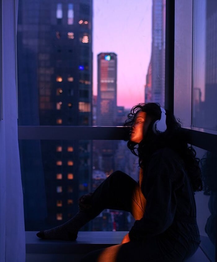 Photographer Oliver Takáč Turns Neon Lights Into Cinematic Portraits (23 Pics) Photographer Oliver Takáč Turns Neon Lights Into Cinematic Portraits (23 Pics)