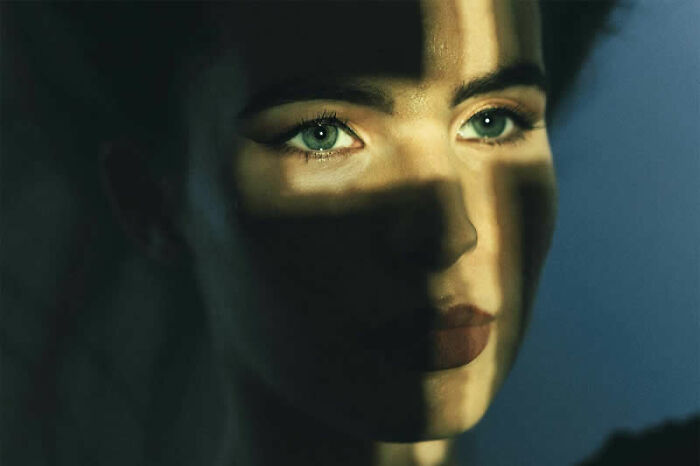 Photographer Oliver Takáč Turns Neon Lights Into Cinematic Portraits (23 Pics) Photographer Oliver Takáč Turns Neon Lights Into Cinematic Portraits (23 Pics)