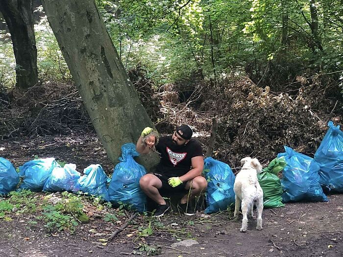 “The Real Trash Are The People”: As Trash Takes Over The World, These Folks Should Be The Real Influencers “The Real Trash Are The People”: As Trash Takes Over The World, These Folks Should Be The Real Influencers