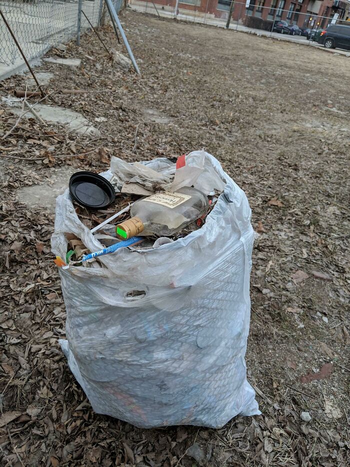 “The Real Trash Are The People”: As Trash Takes Over The World, These Folks Should Be The Real Influencers “The Real Trash Are The People”: As Trash Takes Over The World, These Folks Should Be The Real Influencers