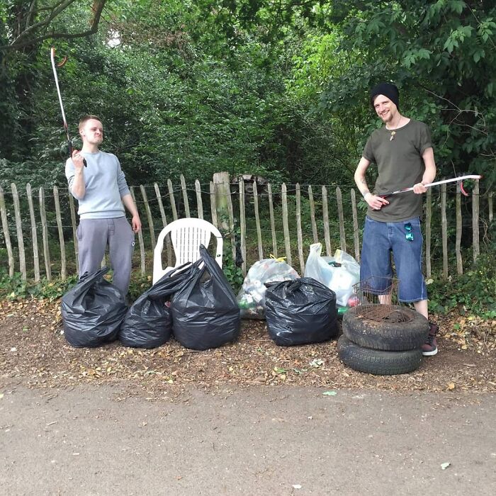 “The Real Trash Are The People”: As Trash Takes Over The World, These Folks Should Be The Real Influencers “The Real Trash Are The People”: As Trash Takes Over The World, These Folks Should Be The Real Influencers